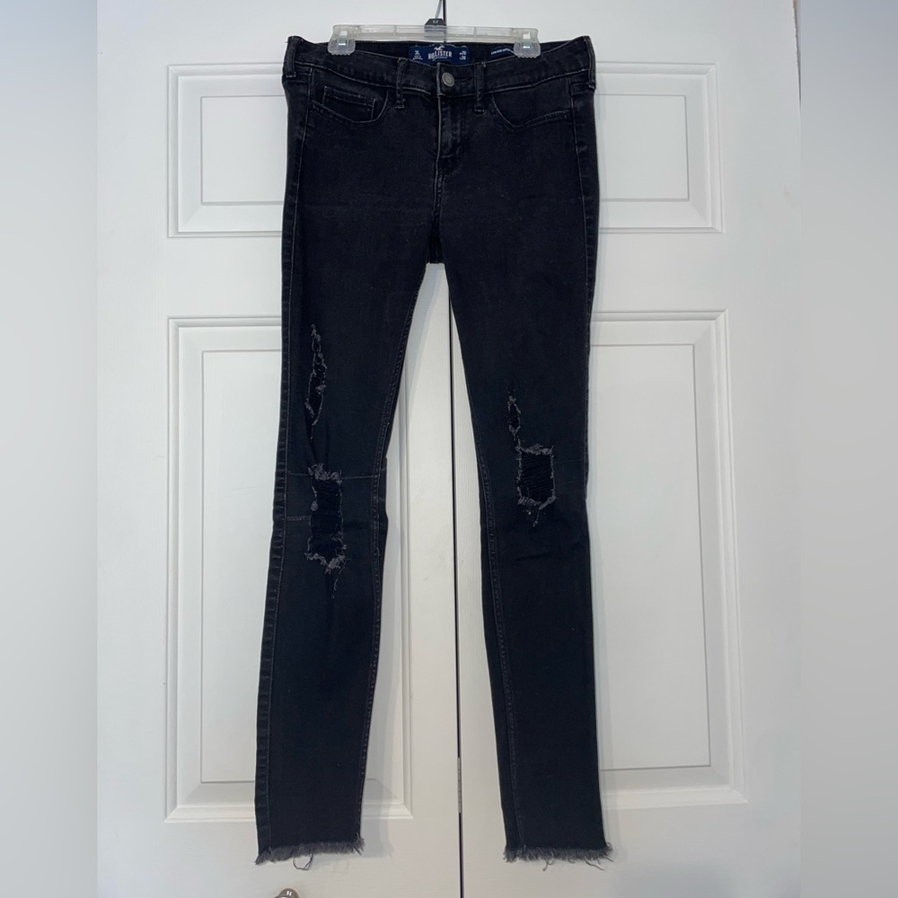 Hollister Low Rise Super Skinny Crop Jeans
